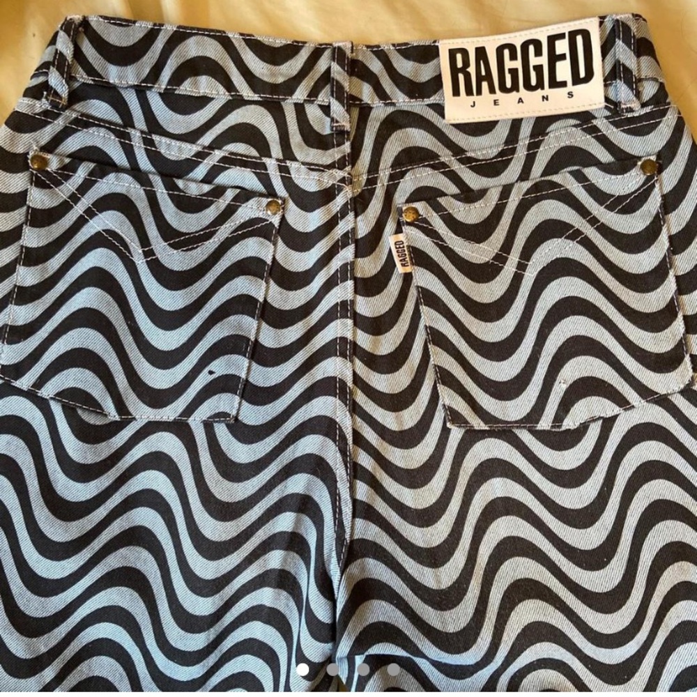 Wavy abstract printed high waisted blue jeans dad/ mom fit straight leg